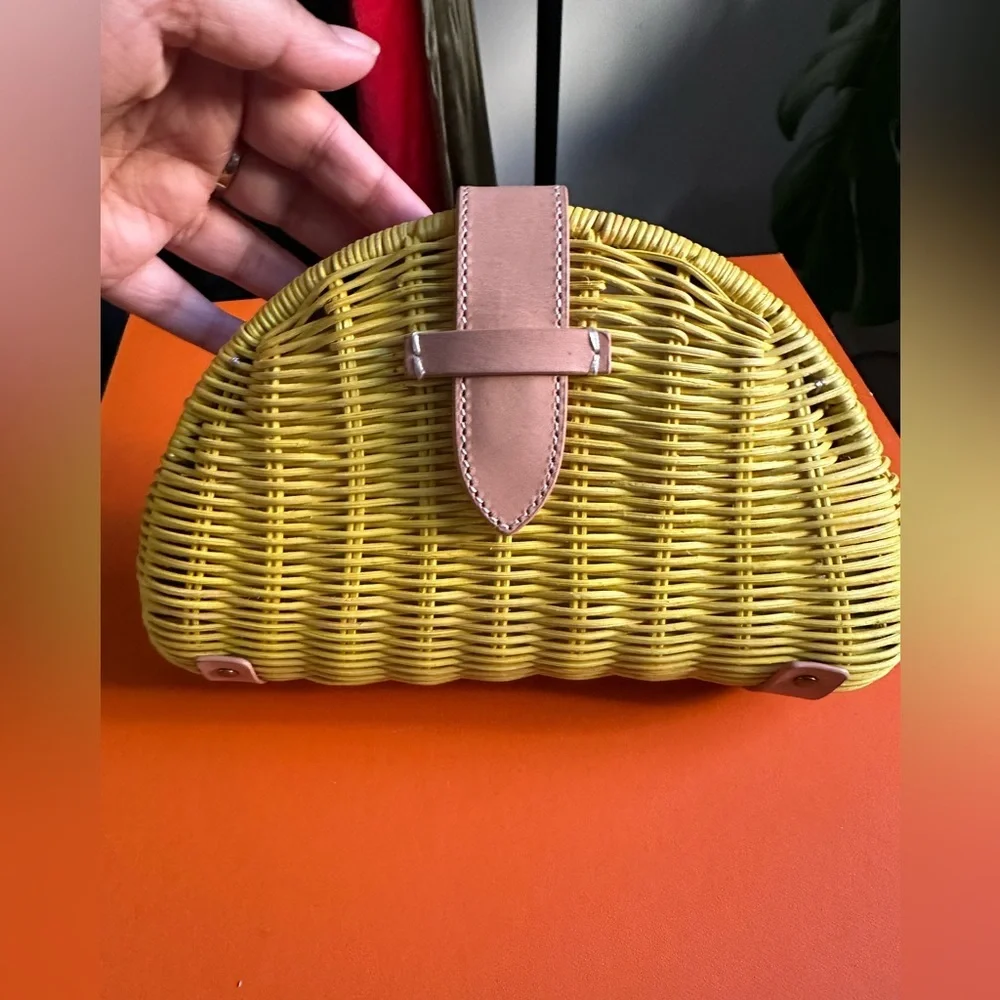 J Crew Fan Rattan Straw Clutch Bag Tan As Seen On Meghan Markle in sunny yellow - Picture 4 of 5